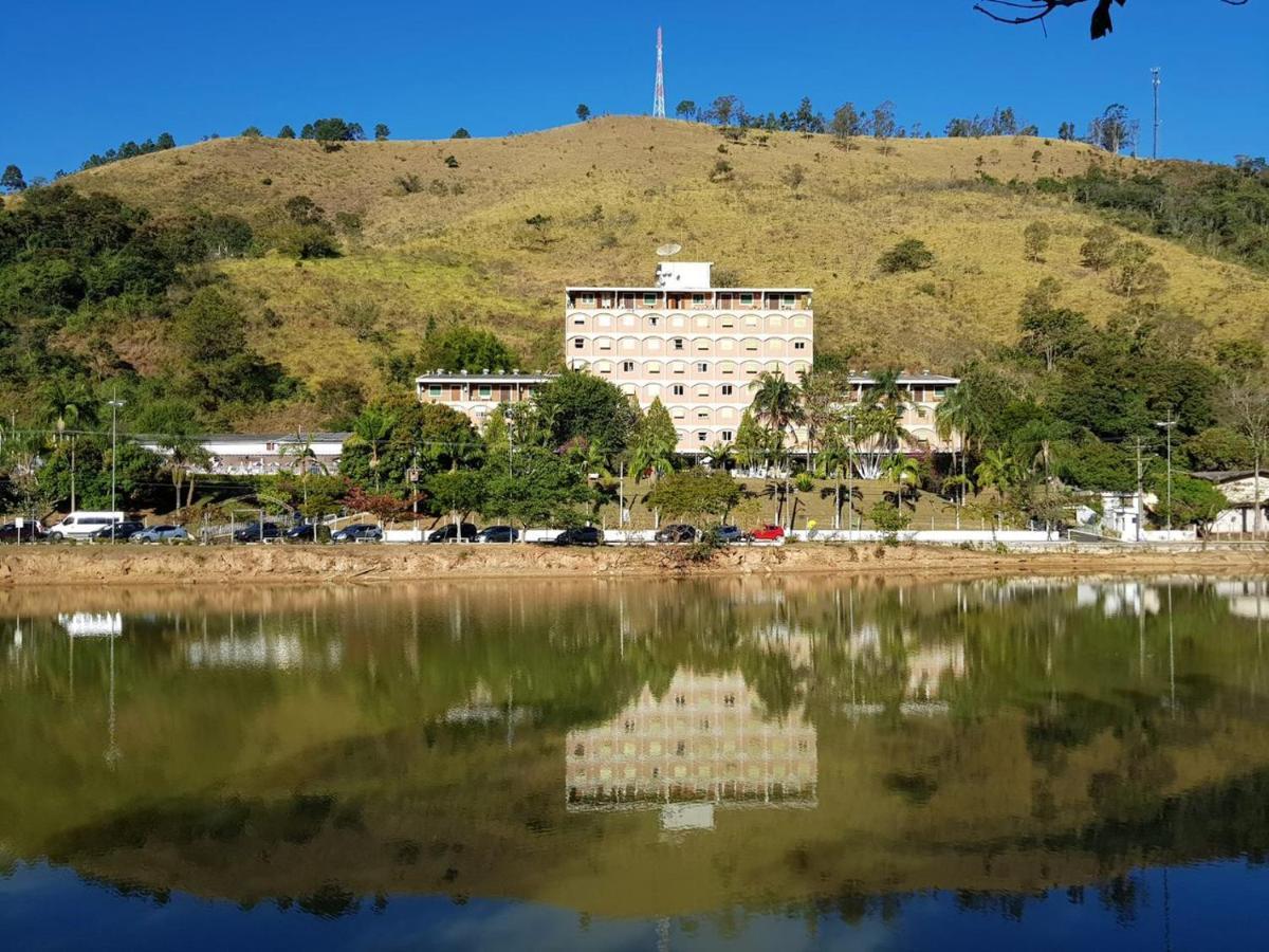 Hotel Cavalinho Branco Flat-105 Águas de Lindóia Buitenkant foto